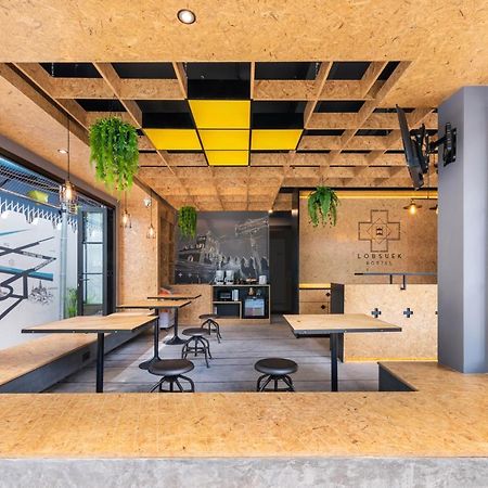 Lobsuek Hostel Bangkok Dış mekan fotoğraf