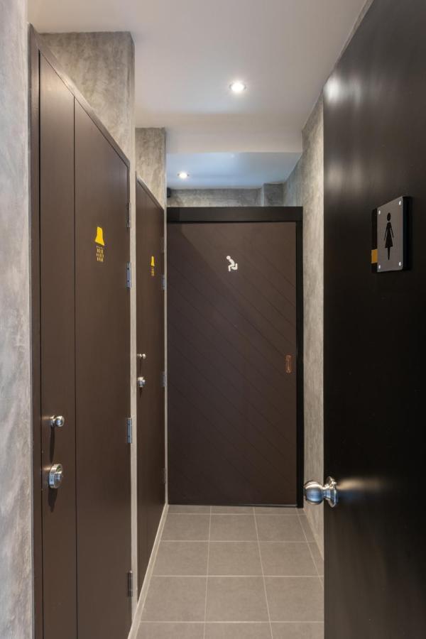 Lobsuek Hostel Bangkok Dış mekan fotoğraf